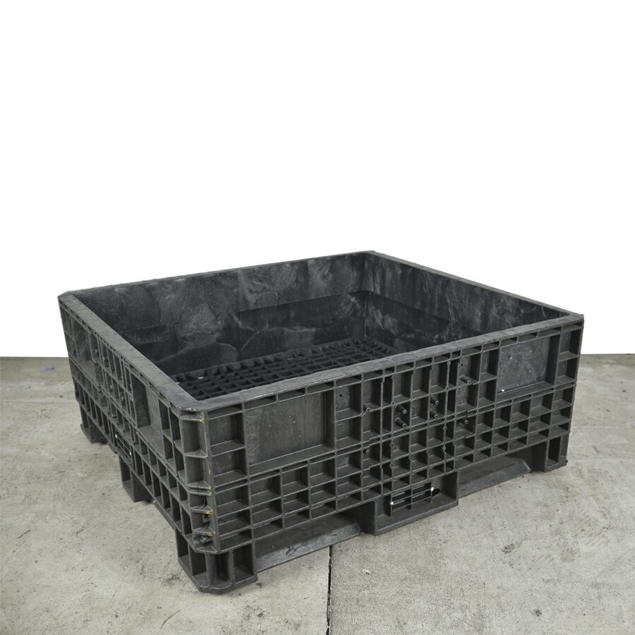 45 x 48 x 19 | Used Fixed Wall Bulk Container